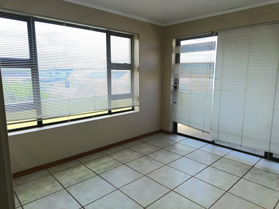 To Let 2 Bedroom Property for Rent in Ferreira Town Eastern Cape